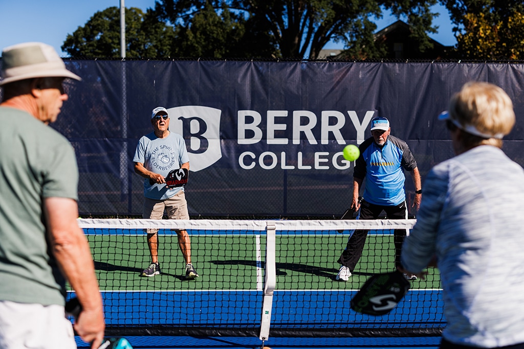 men playing tennis